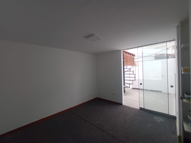 Cuadra 3 Tejada, Barranco, Lima 15049, 7 Habitaciones Habitaciones, ,Casa,En Arriendo,Tejada,1031 Cuadra 3 Tejada, Barranco, Lima 15049, 7 Habitaciones Habitaciones, ,Casa,En Arriendo,Tejada,1031