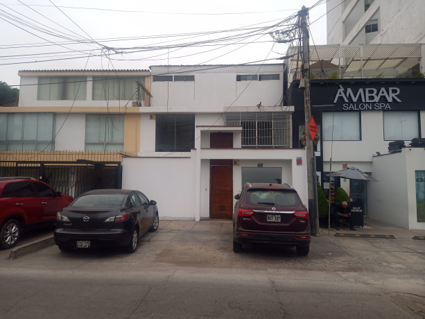 Cuadra 3 Tejada, Barranco, Lima 15049, 7 Habitaciones Habitaciones, ,Casa,En Arriendo,Tejada,1031 Cuadra 3 Tejada, Barranco, Lima 15049, 7 Habitaciones Habitaciones, ,Casa,En Arriendo,Tejada,1031