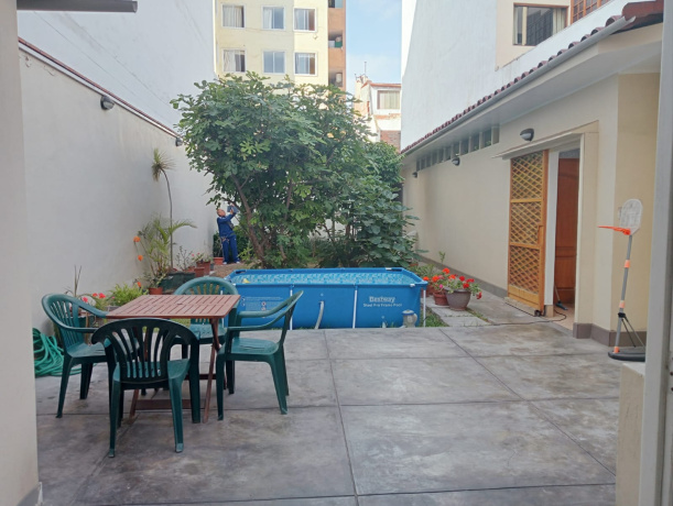 331 Juan Fanning, Miraflores, Lima 15074, 8 Habitaciones Habitaciones, ,Casa,En Venta,Juan Fanning,2,1034