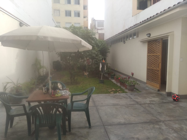 331 Juan Fanning, Miraflores, Lima 15074, 8 Habitaciones Habitaciones, ,Casa,En Venta,Juan Fanning,2,1034