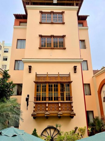 337 - 339 Juan Fanning, Miraflores, Lima 15074, ,Local,En Venta,El Ducado,Juan Fanning,5,1035