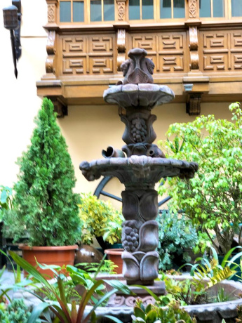 337 - 339 Juan Fanning, Miraflores, Lima 15074, ,Local,En Venta,El Ducado,Juan Fanning,5,1035