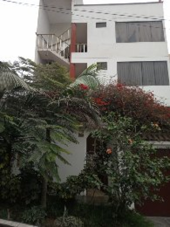 Mz. N Lote 07 Colmenares, La Molina, Lima 15024, 6 Habitaciones Habitaciones, ,4 BathroomsBathrooms,Departamento,En Venta,Colmenares,1,1046